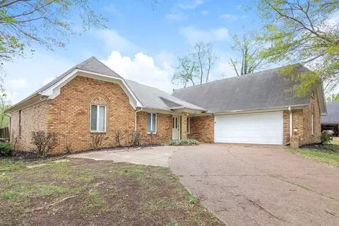 1104 Fox Trace Cv, Memphis, TN 38018