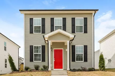 44 Rosemary St, Clayton, NC 27520