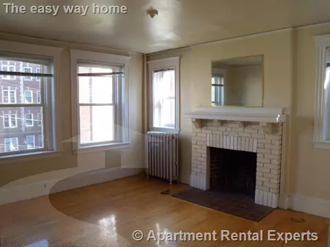 8 Craigie Cir #35, Cambridge, MA 02138