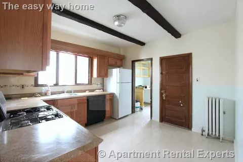 25 Belknap St #1, Somerville, MA 02144