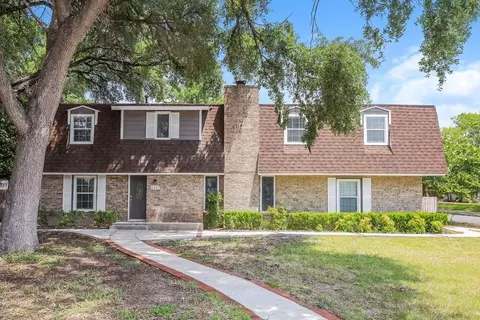 6307 Handsome Lake Dr, Leon Valley, TX 78238