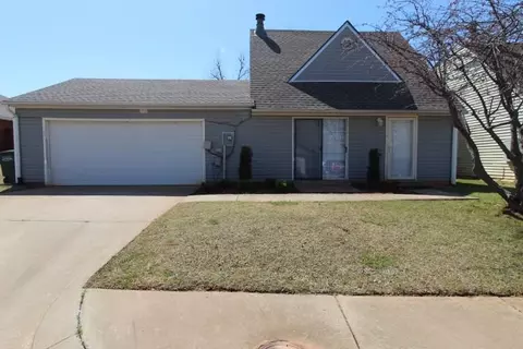 1932 Lariat Cir, Edmond, OK 73003