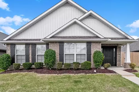 2922 S Hartland Dr, Southaven, MS 38672