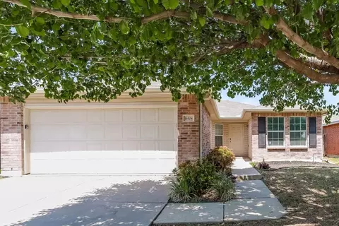 16508 Cowboy Trl, Justin, TX 76247