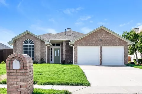 2006 Firewater Pl, Lewisville, TX 75067
