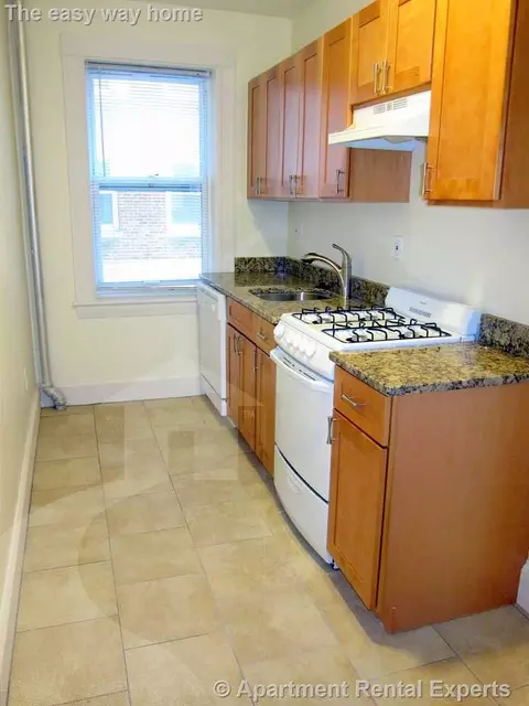 155 Summer St #3F, Somerville, MA 02143