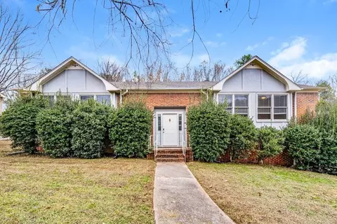 800 Dunwoody Ln, Birmingham, AL 35215