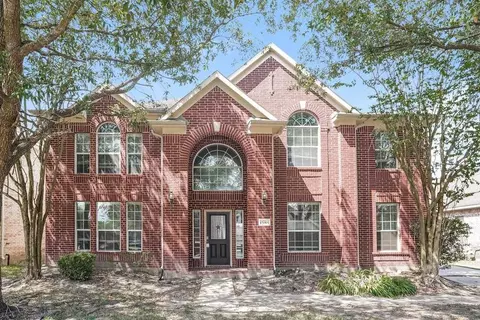 12013 Banks Run Dr, Pearland, TX 77584