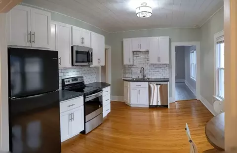 25 Hampden Pl, Utica, NY 13502