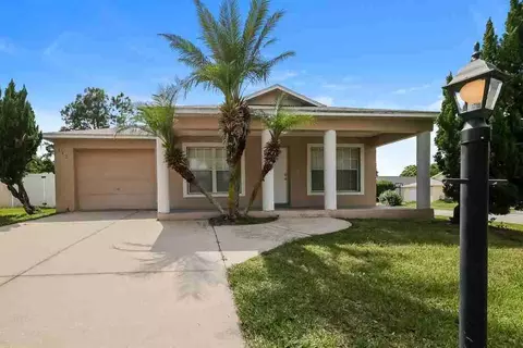143 Diamond Ridge Blvd, Auburndale, FL 33823