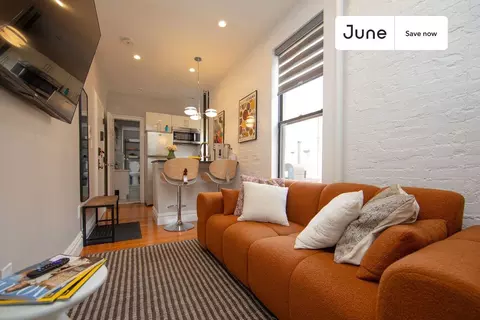 826 9th Ave #5RN, New York, NY 10019