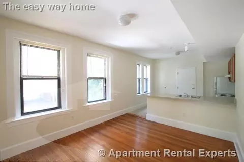 881 Massachusetts Ave #43, Cambridge, MA 02139