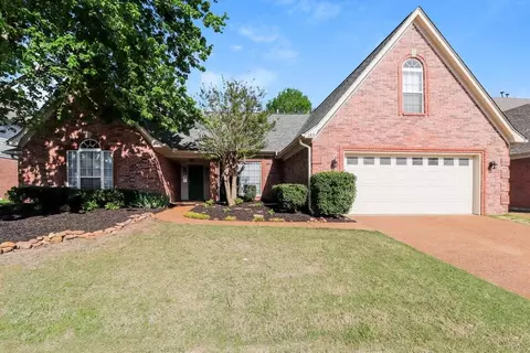 288 Mayhurst Ln, Memphis, TN 38018