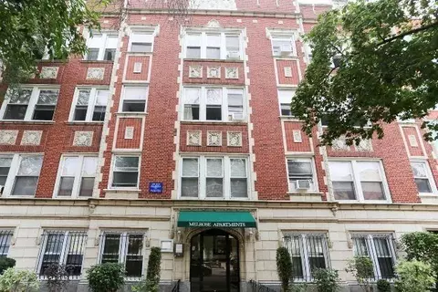 511 W Melrose St #409, Chicago, IL 60657