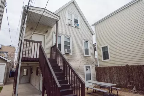 1721 W Nelson St #CH3, Chicago, IL 60657