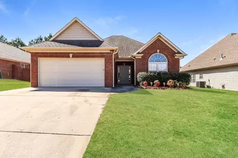 2045 Highview Way, Calera, AL 35040