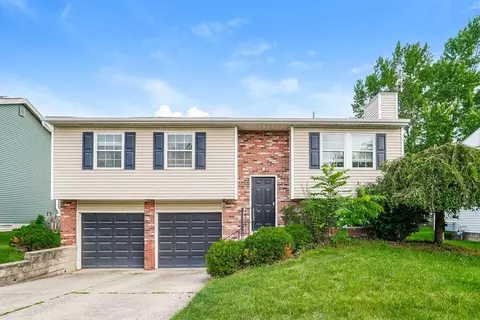 3524 En Joie Dr, Columbus, OH 43228