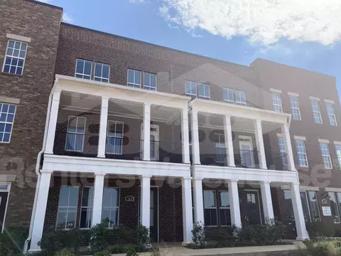 112 St Louis St, Madison, AL 35758