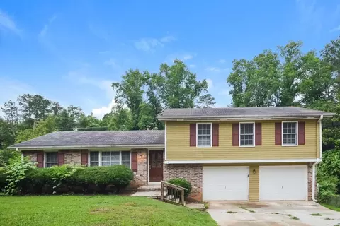 990 Woodbridge Dr NE, Conyers, GA 30012