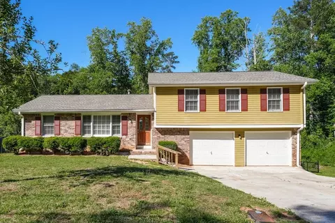 990 Woodbridge Dr NE, Conyers, GA 30012