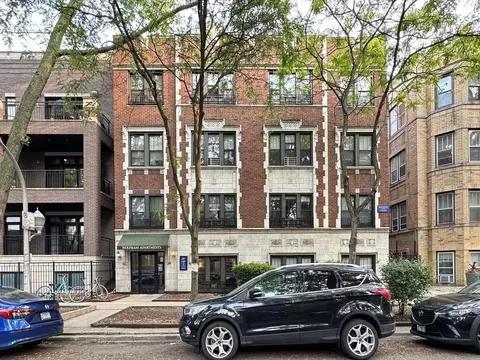837 W Wolfram St #309, Chicago, IL 60657
