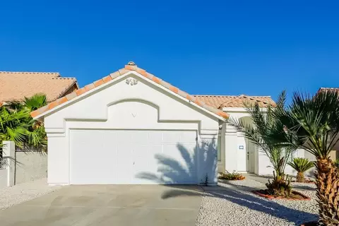 801 Zinnia Cir, Henderson, NV 89015