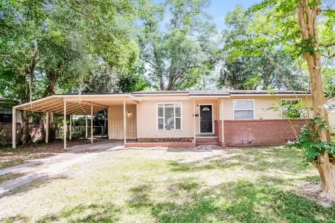 6020 Woodside Dr, Jacksonville, FL 32210
