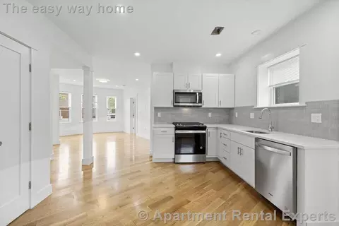 406 Columbia St #2, Cambridge, MA 02141