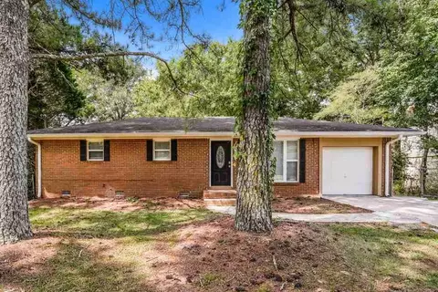 303 Mercer Dr, Jonesboro, GA 30236