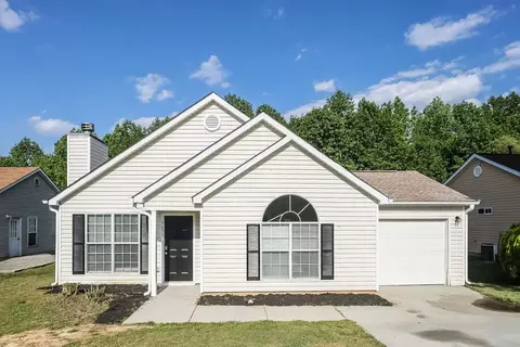5651 Eagles Feather Ln, Riverdale, GA 30274