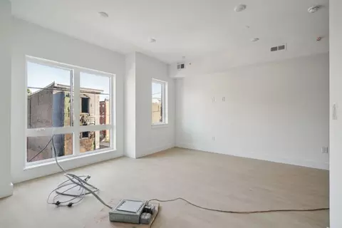 2400 W Montgomery Ave, Philadelphia, PA 19121