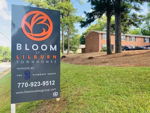450 Lilburn School Rd NW, Lilburn, GA 30047