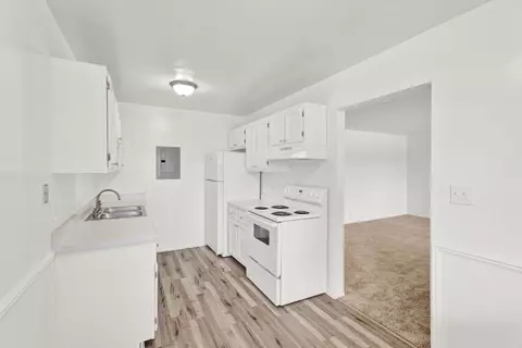 7080 Niagara St, Romulus, MI 48174 photo 25