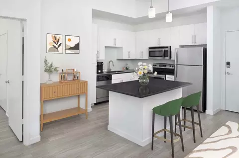 420 E Church St, Orlando, FL 32801 photo 2