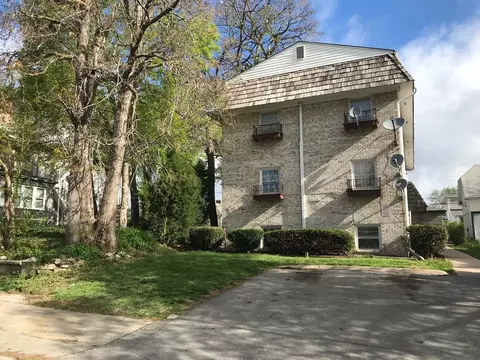 3116 Chicago St, Omaha, NE 68131