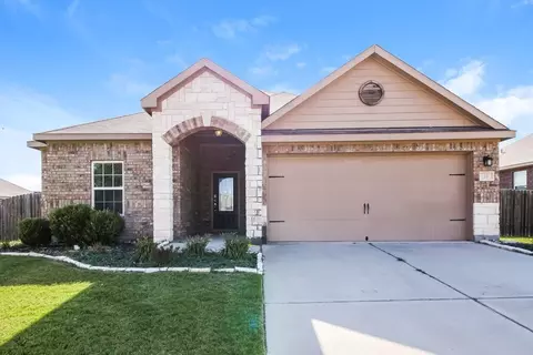 13 Heron Dr, Sanger, TX 76266