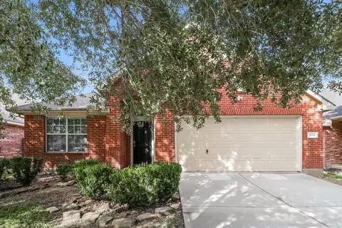 8011 Thorncroft Manor Ln, Richmond, TX 77407