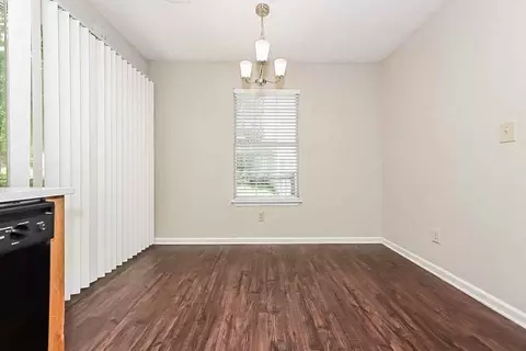 68 Hampton Oaks Dr, Hampton, GA 30228 photo 8