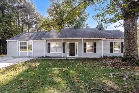 3810 Greenbrook Dr, Douglasville, GA 30135