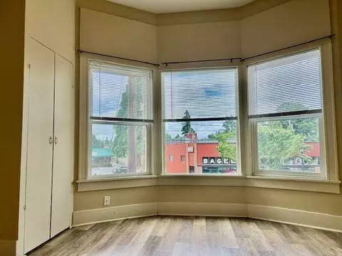 4537 SE 65th Ave #6, Portland, OR 97206