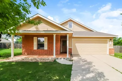 102 Creek Ledge Dr, Hutto, TX 78634