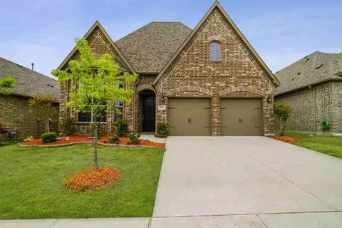568 England St, Fate, TX 75189