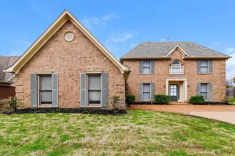 10208 Woodland Hills Dr, Cordova, TN 38018