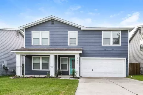 302 Falling Pine Dr, Conroe, TX 77304