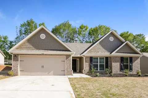 2062 Providence Rd, Statham, GA 30666