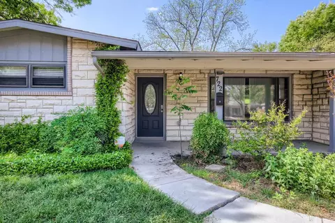722 E Nottingham Dr, San Antonio, TX 78209