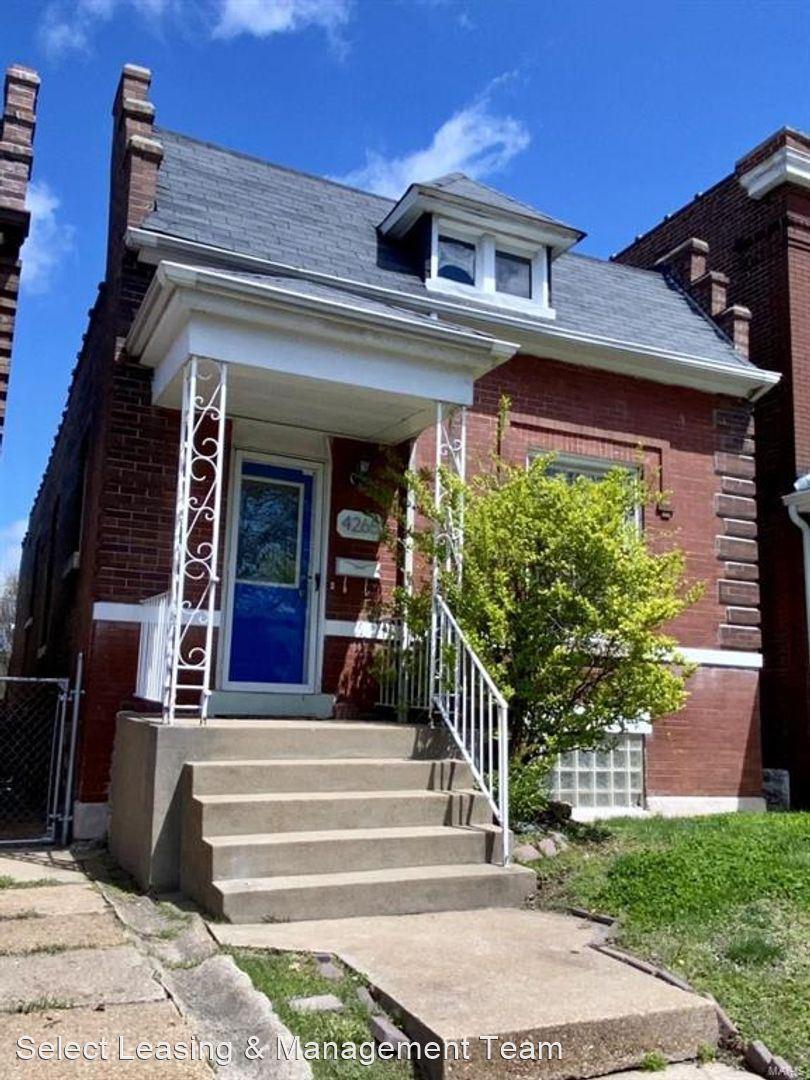 4265 Humphrey St, Saint Louis, MO 63116 12 Photos MLS 49062514
