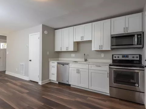 734 E Lenoir St #604, Raleigh, NC 27601