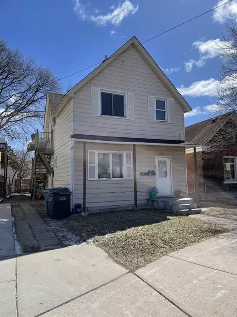 2113 5th St NE #2, Minneapolis, MN 55418