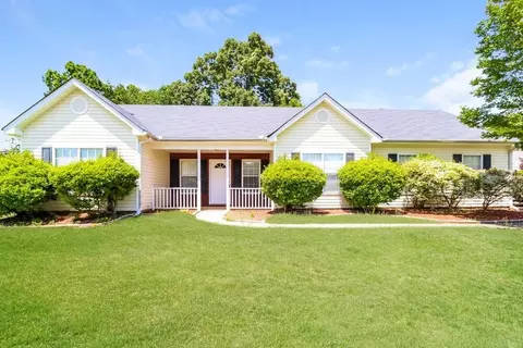 301 Greenleaf Ct, Loganville, GA 30052